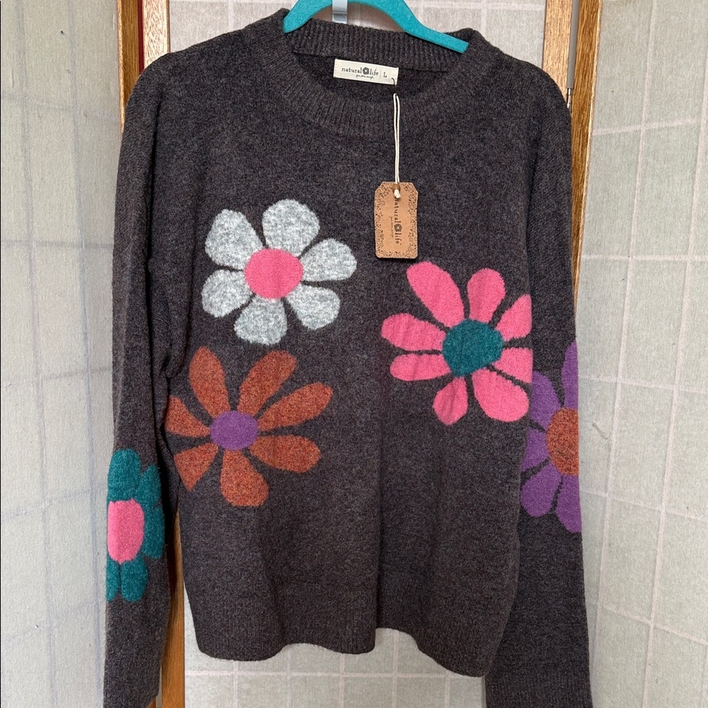 NATURAL LIFE Charcoal Knit Sweater with Pink Teal Purple Rust White Flowers Sz L